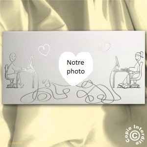 L'enveloppe en carton du faire part 