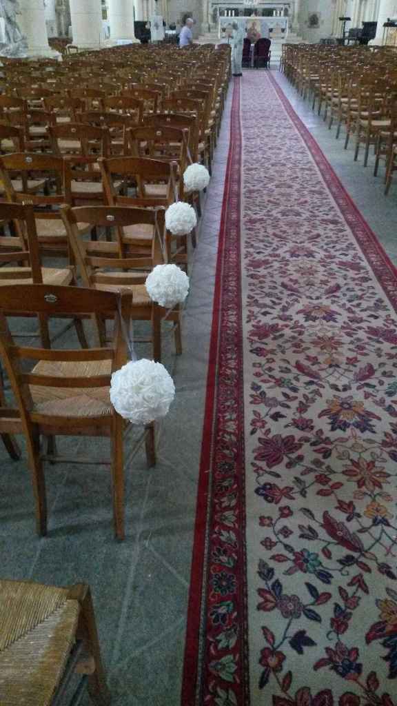 Décoration allée de l'église