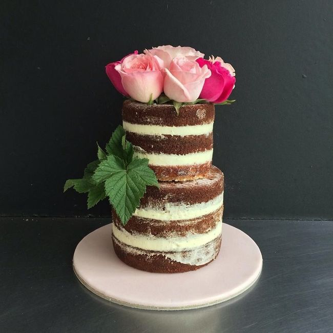 Naked cake