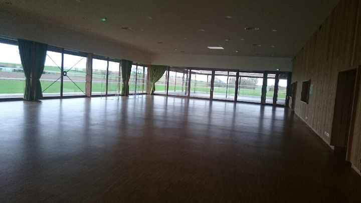 Salle/hébergement jolie - 1