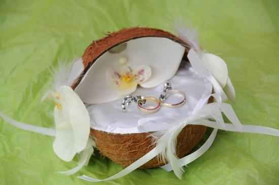 porte alliances exotique