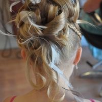 Coiffure demoiselle