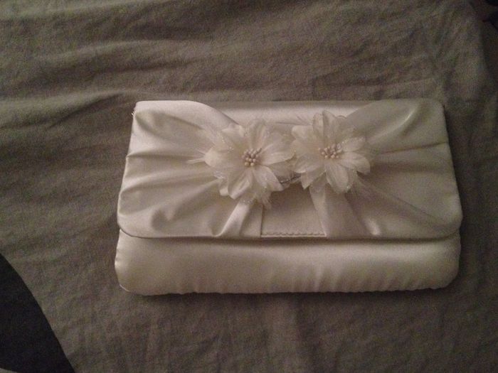 pochette blanche