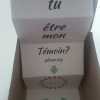 Intérieur demande témoin garçon