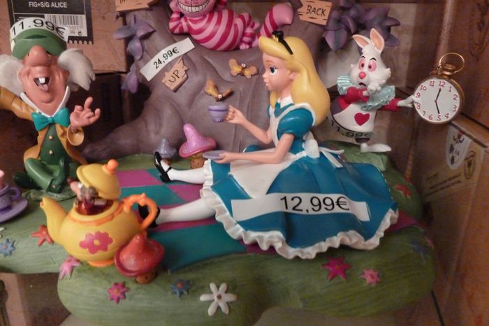 Figurine Alice