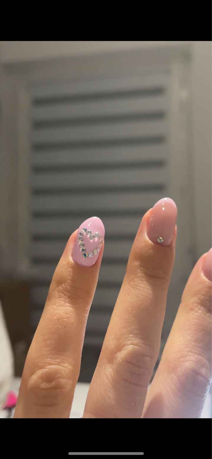 Help modèle dessin sur ongles - 3
