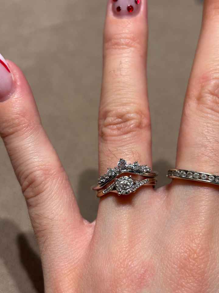 Bague de fiançailles et alliances - 1