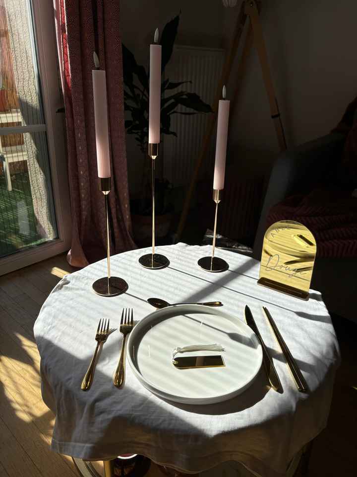 Stabilité des bougeoirs sur le centre de table - 2