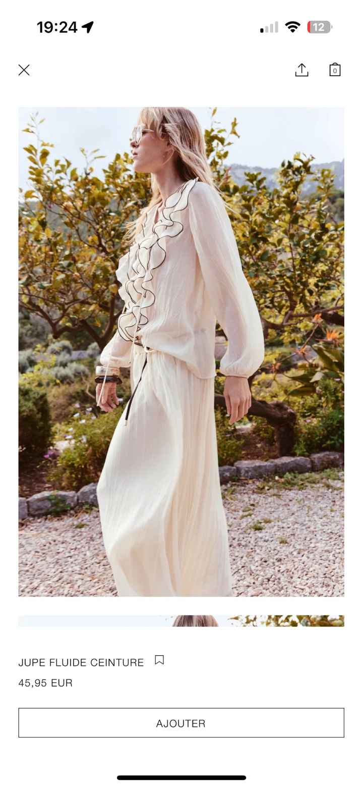 Ma belle-sœur en robe blanc cassé ? - 1