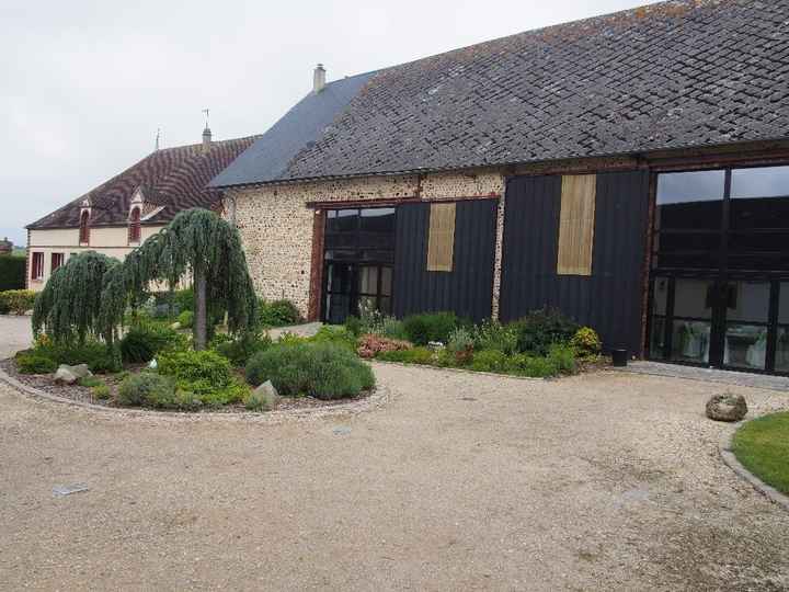 salle vue de l'extérieur