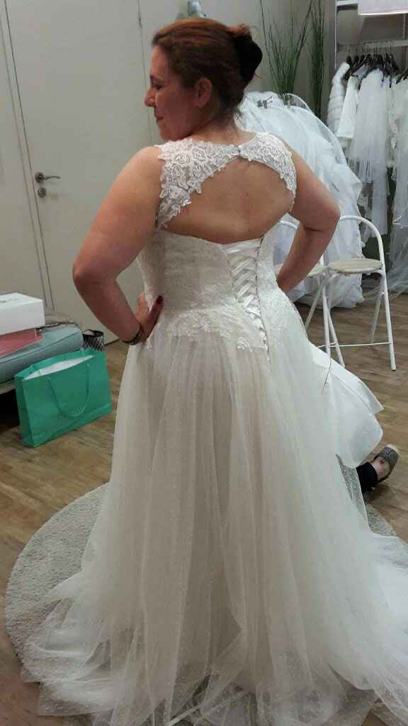 Deux robes pour le mariage ? - 1