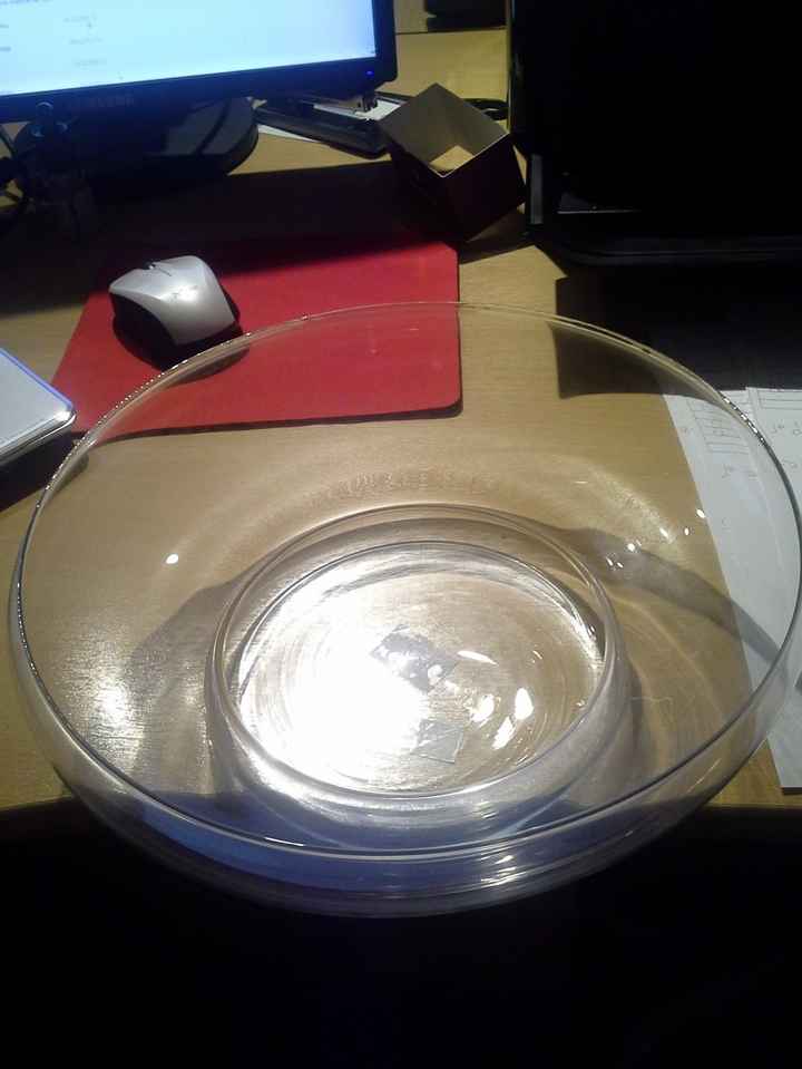 Vase plat pour les tables invités