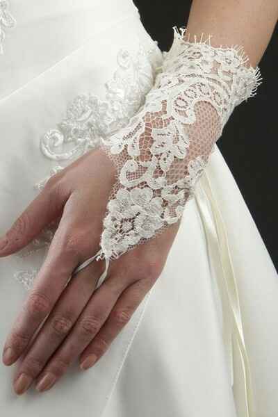 Ma tenue pour le jour j. gants ou pas gants? - 1