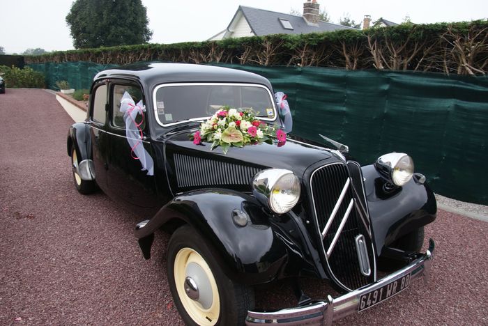 notre voiture des mariés