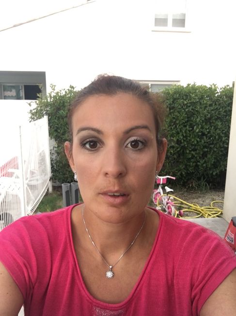 Je suis trop contente, j'ai fait mon essai maquillage - 1