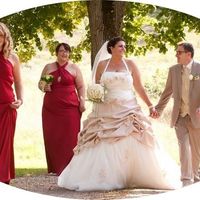 Photo de couple accompagné de mes demoiselles d'honneur