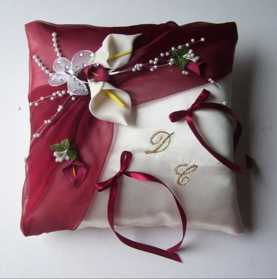 trop beau coussin d'alliances 