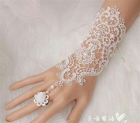 Marque bronzage : bracelet ? 4