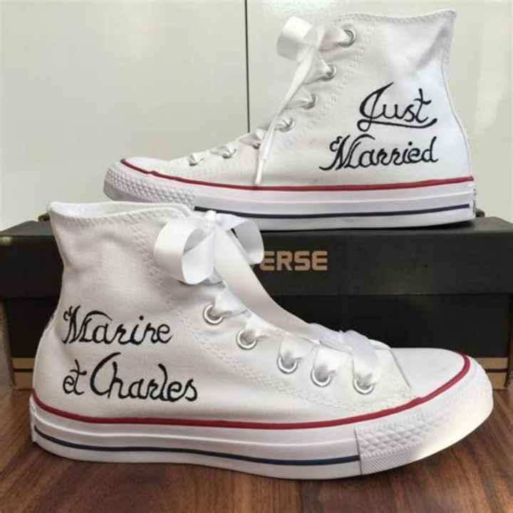 Mariée en chaussures plates - 1