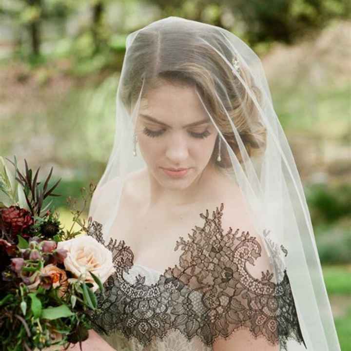 Quel voile de couleur vous plairez pour un mariage fictif ? - 1