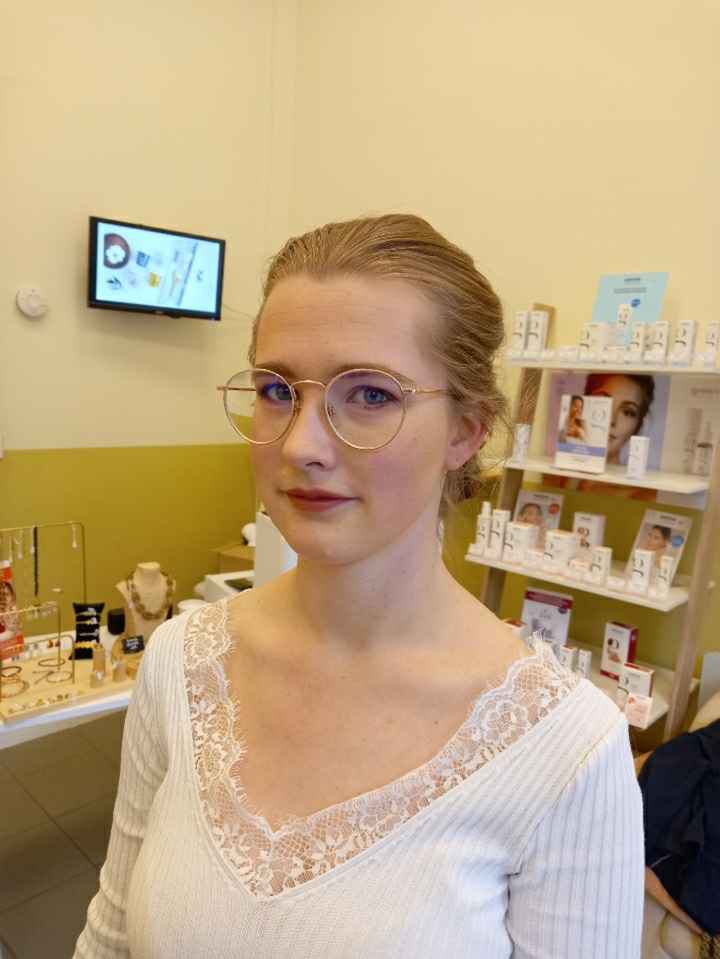 Résultat de mon essai coiffure et maquillage - 2