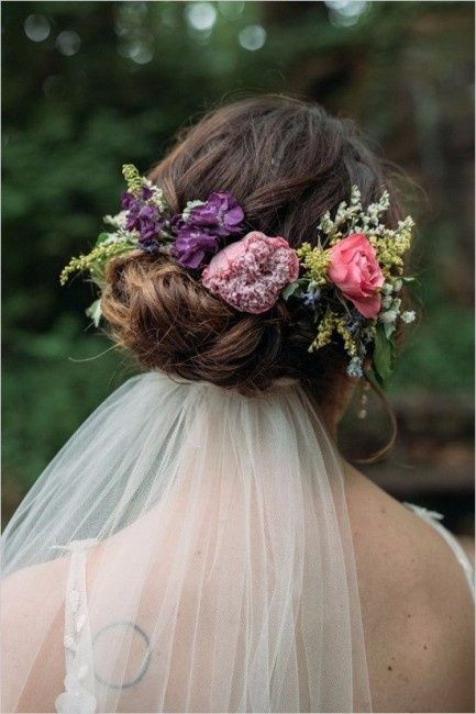 Coiffure avec ou sans fleurs ? - 6
