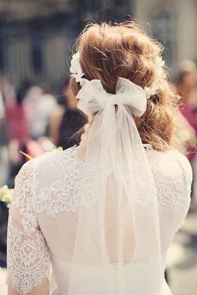 Coiffure avec ou sans fleurs ? - 3