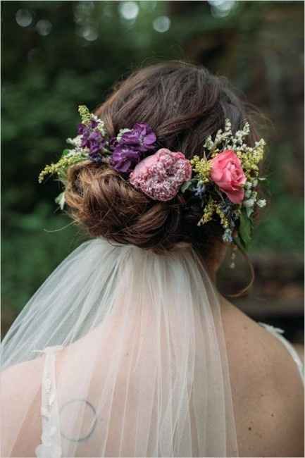Coiffure avec ou sans fleurs ? - 6