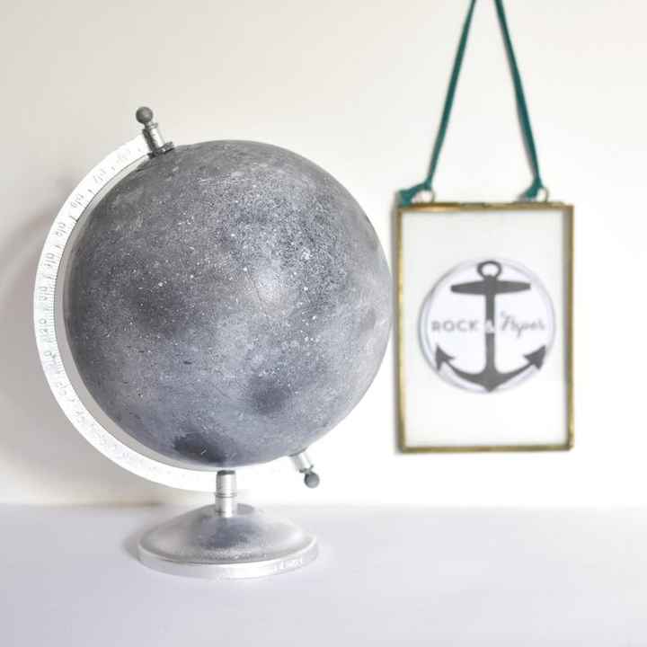 To the moon and back - 10