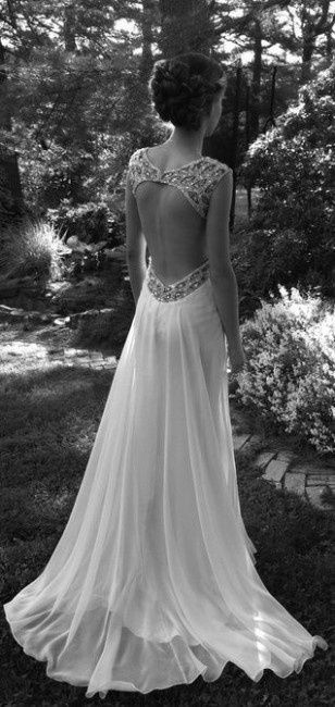 Robe dos nu