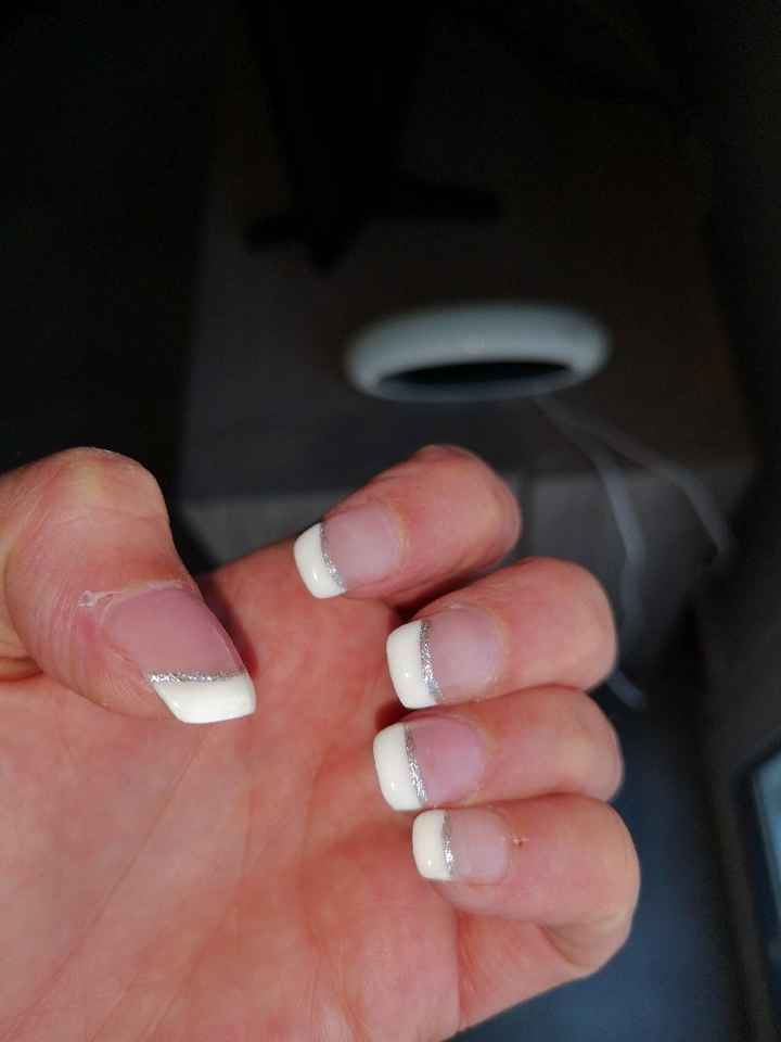 Montrer moi votre manucures pour votre jour j - 1