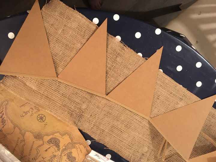 Chemin de table en jute et déco pas chère - 1