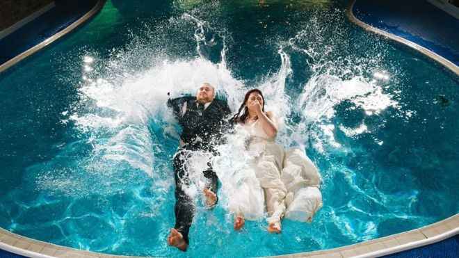 Mariage en piscine - 4