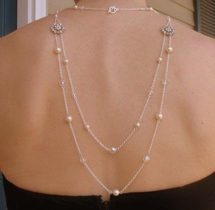 collier de dos pour robe dos nu