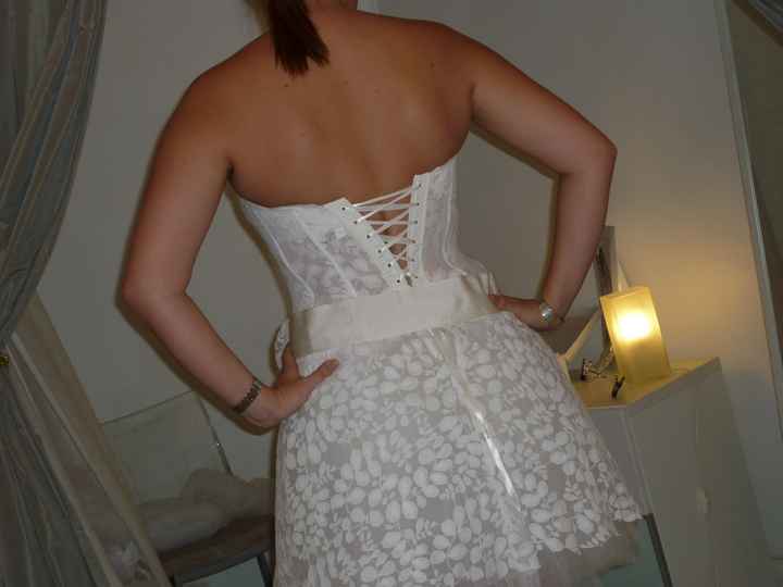 robe courte de dos