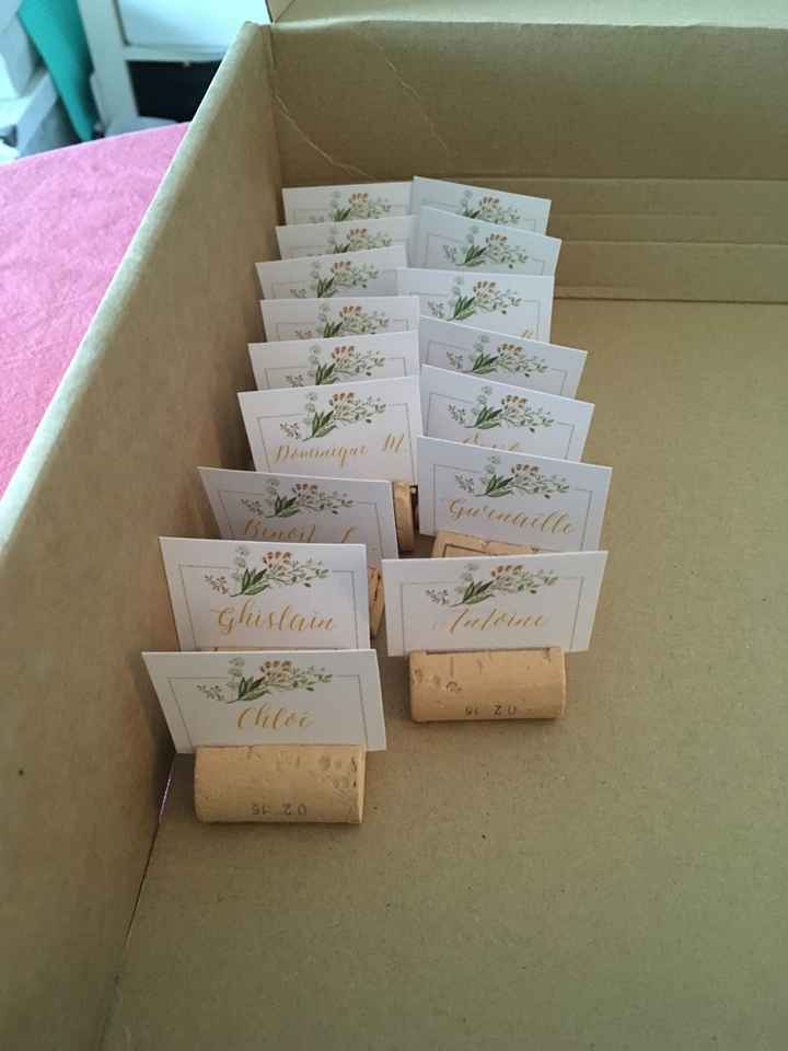 Banderoles pour urne, prénoms et porte noms.. - 1