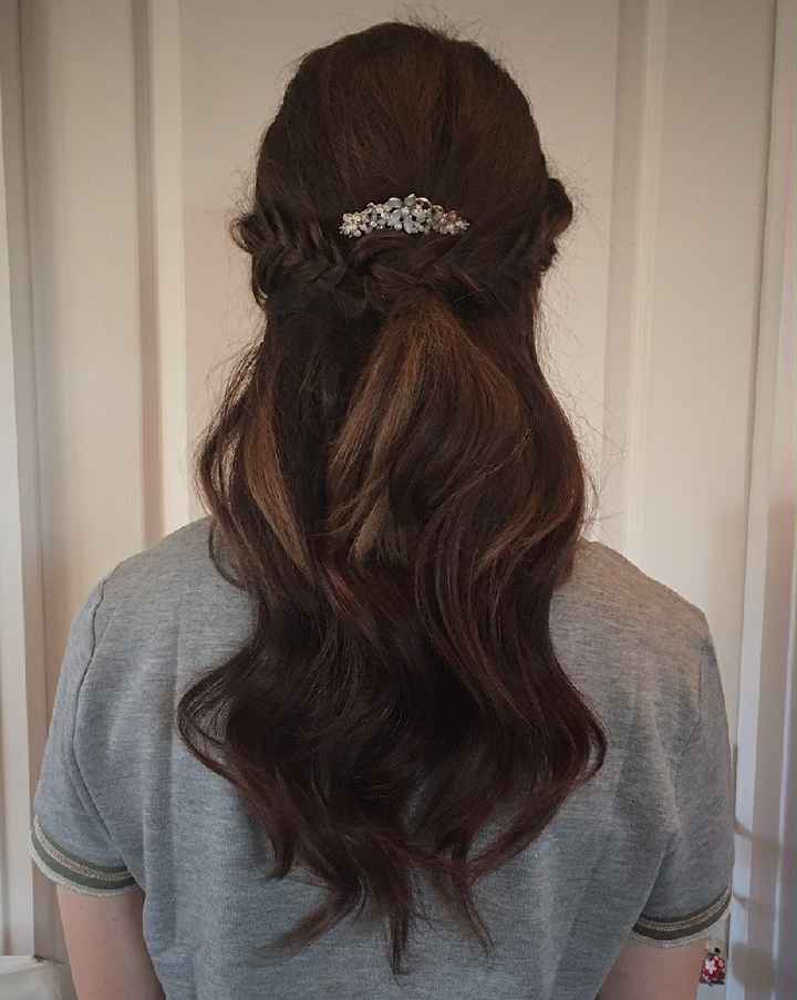 Cheveux lâche ou attaché ? - 1