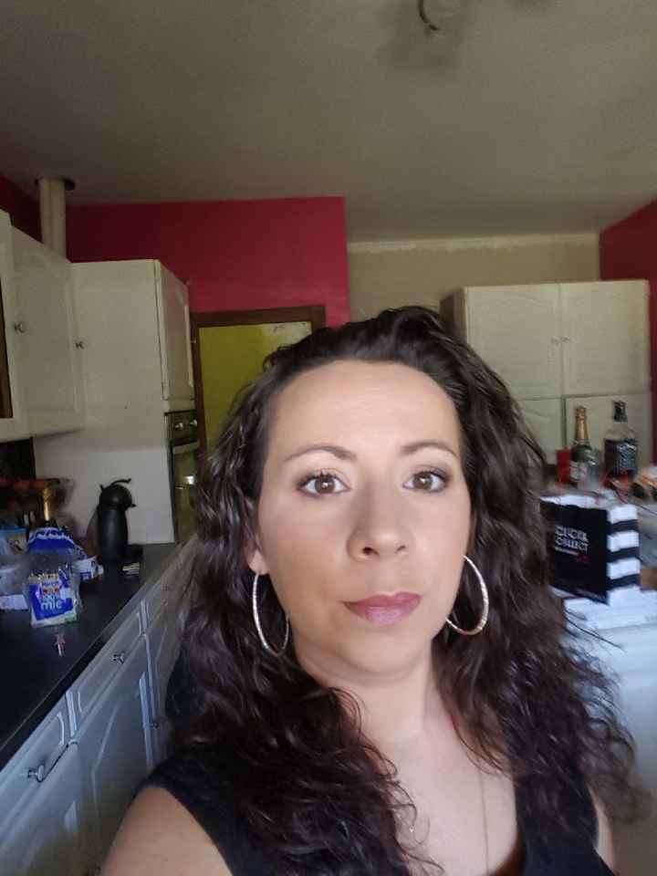Essai maquillage et robe ok - 1