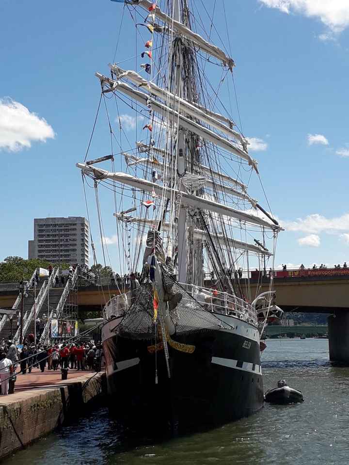 Qui a demandé l'autre en mariage ? - 1