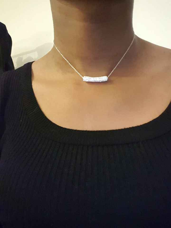 Collier jour j. - 1