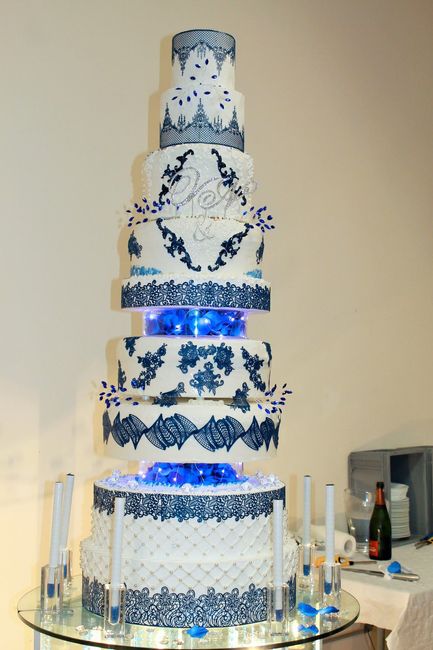 Notre Wedding Cake