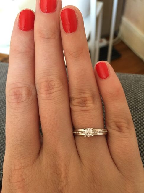 Et vous à quoi ressemble votre bague de fiançailles ? - 1