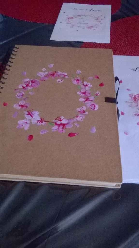 Ma maman a fini le dessu du livre d'or - 1