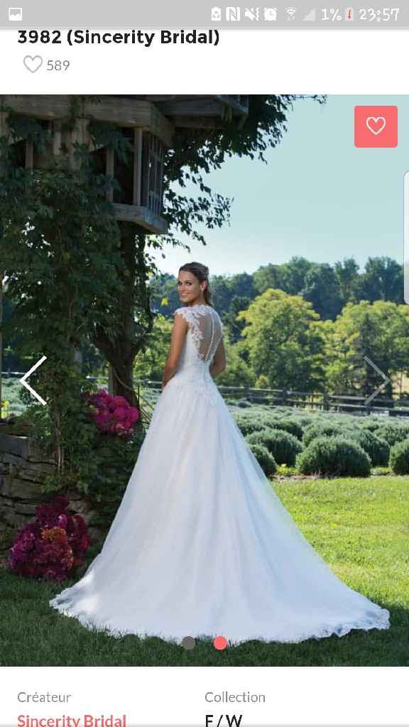  J'ai craquée pour un chignon avec de jolie pinces fleurs rose - 1