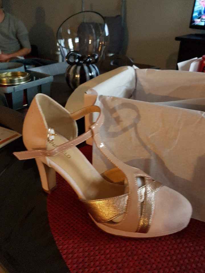  J'ai trouvée mes 2 paires de chaussures pour notre mariage 😍😍😀 - 1