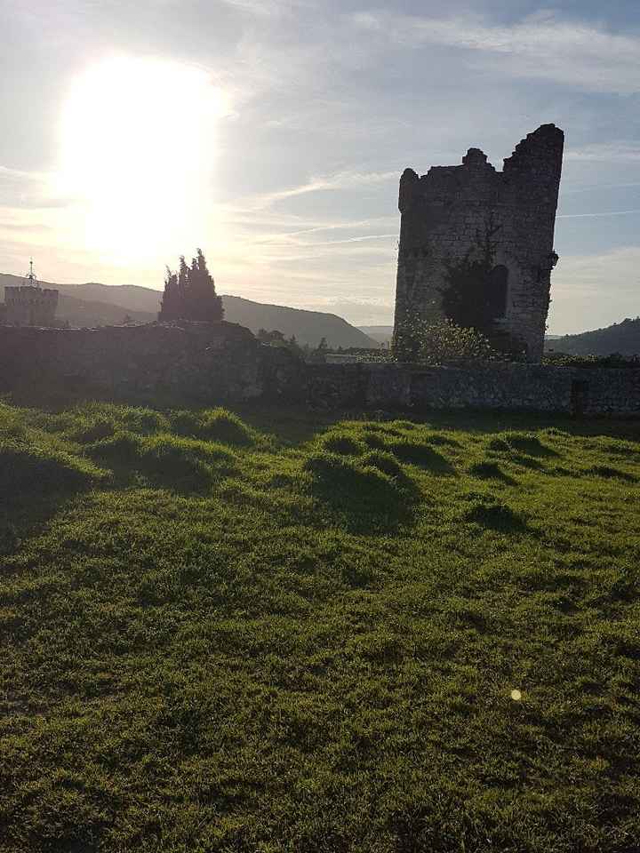 Lieux des photos 😍😍 derrière la cathédrale - 1