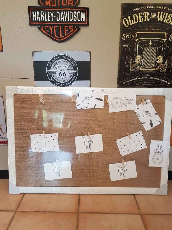 Merci à la futur mariée pour son idée plan de table " la foire à fouille" 😄 - 1