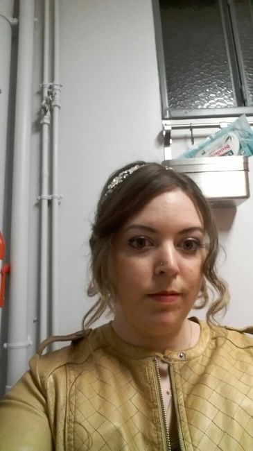Aujourd'hui c'était essai coiffure maquillage et dernière retouche robe - 3