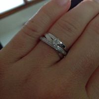 Qui porte une bague de fiançailles ? - 1