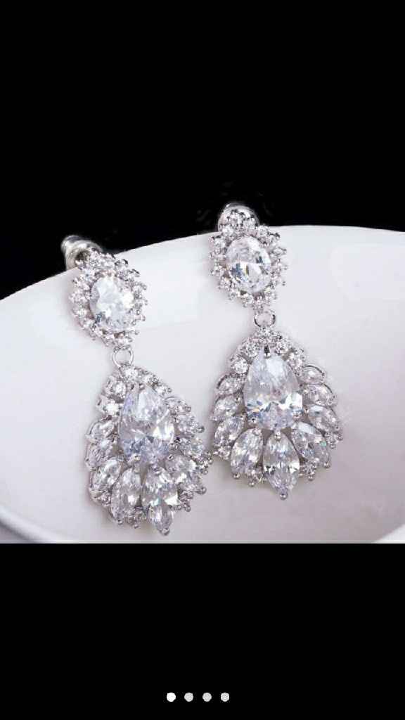 Boucle d'oreille - 1